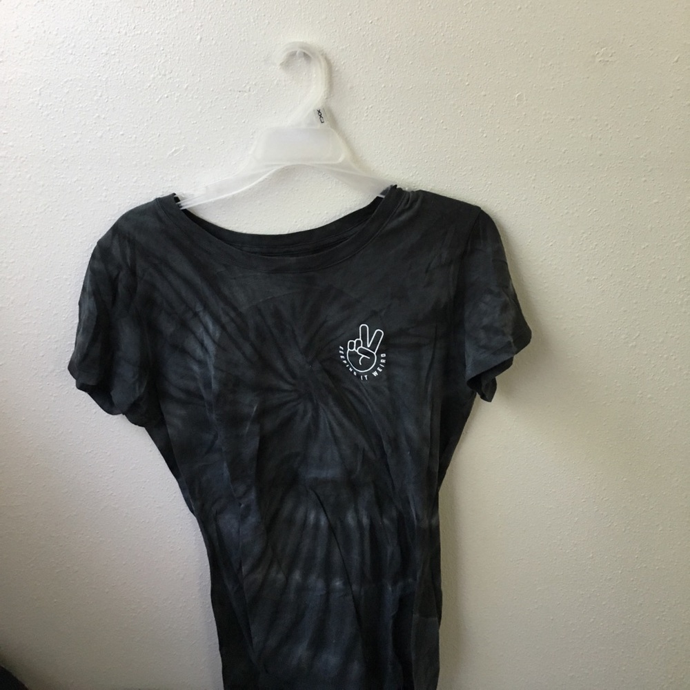 Tee